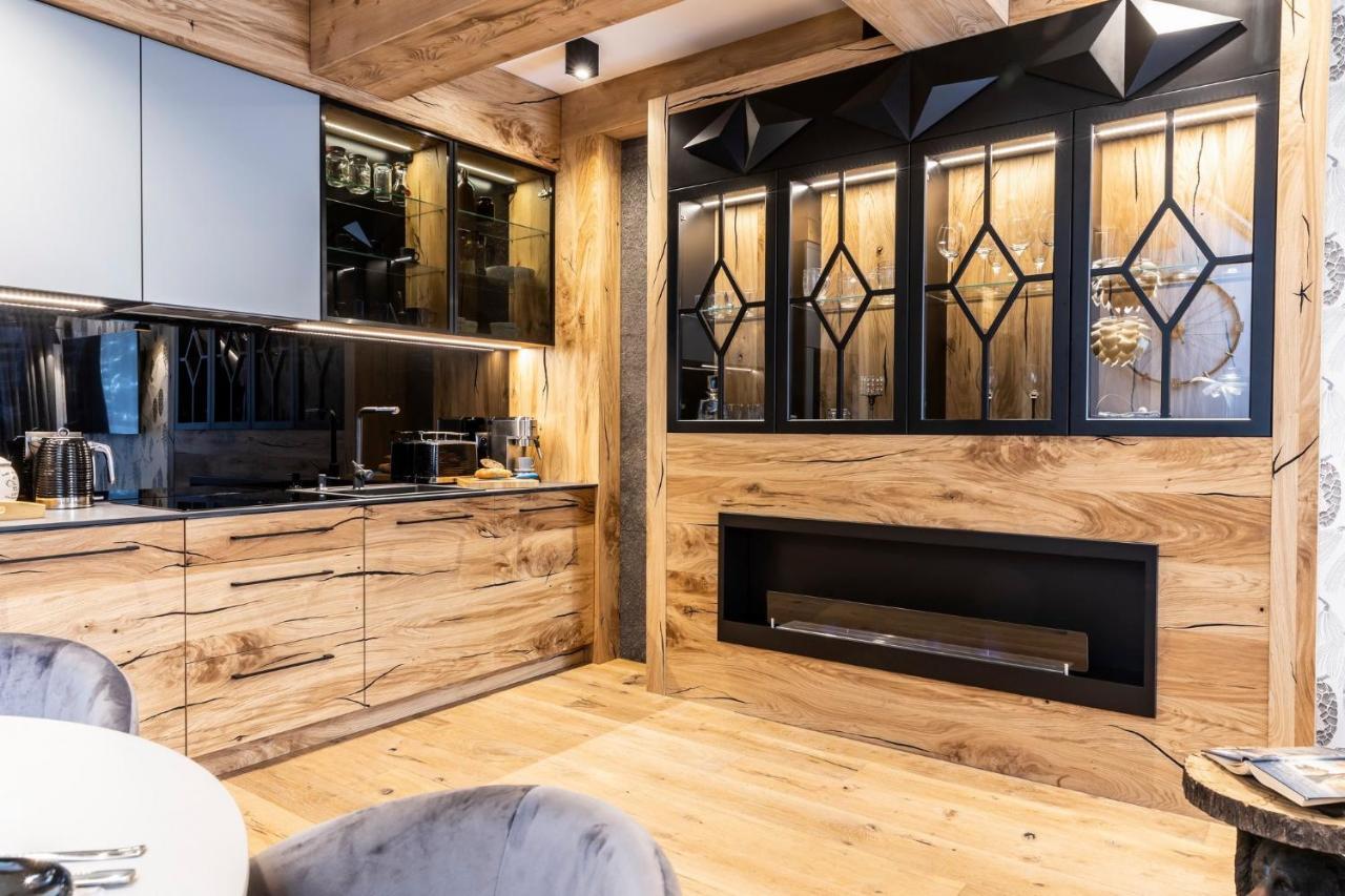 Apartment Zakolove 3 *